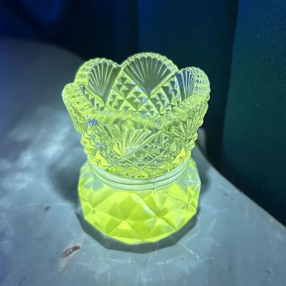 Westmorland Clear Glass Fan & File Toothpick Holder UV Reactive
